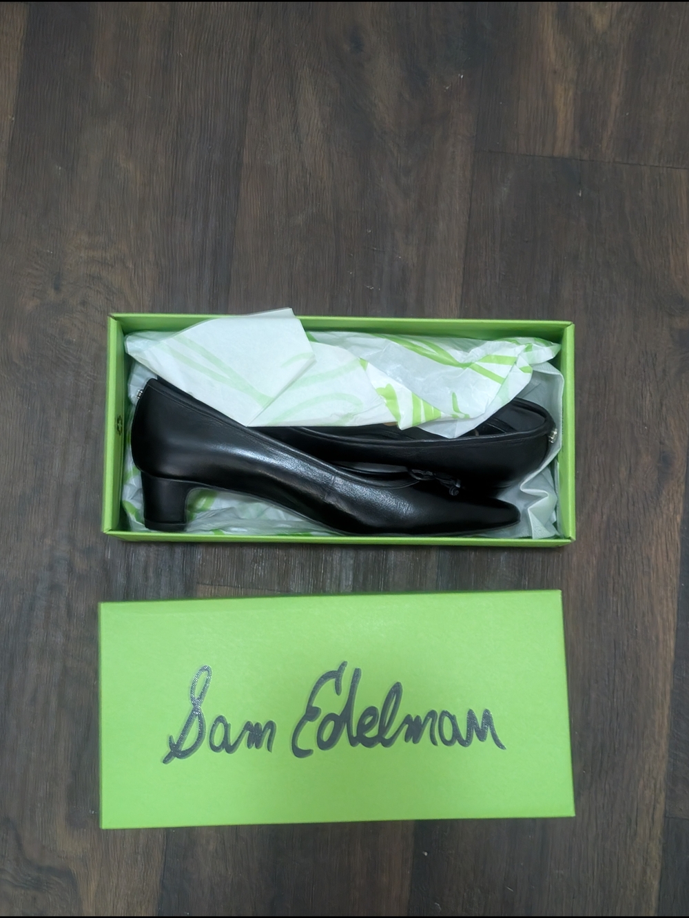 Sam Edelman Bright Lime Green Branded Box - Picture 2 of 13